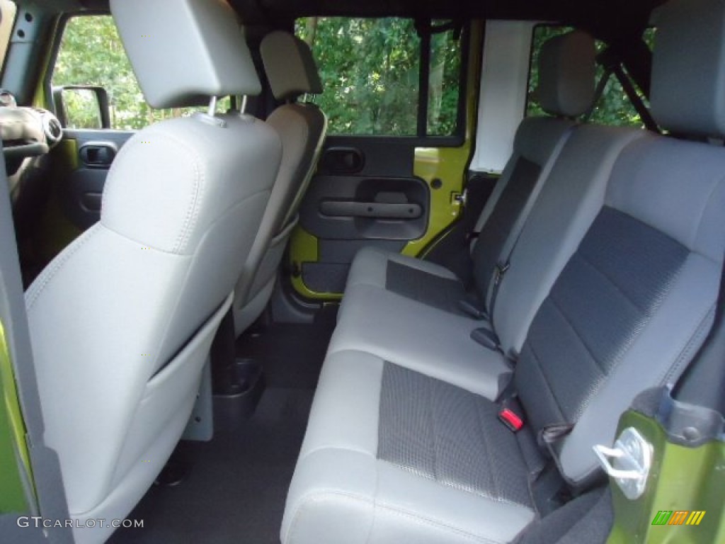 2010 Jeep Wrangler Unlimited Sahara 4x4 Rear Seat Photo #70183850