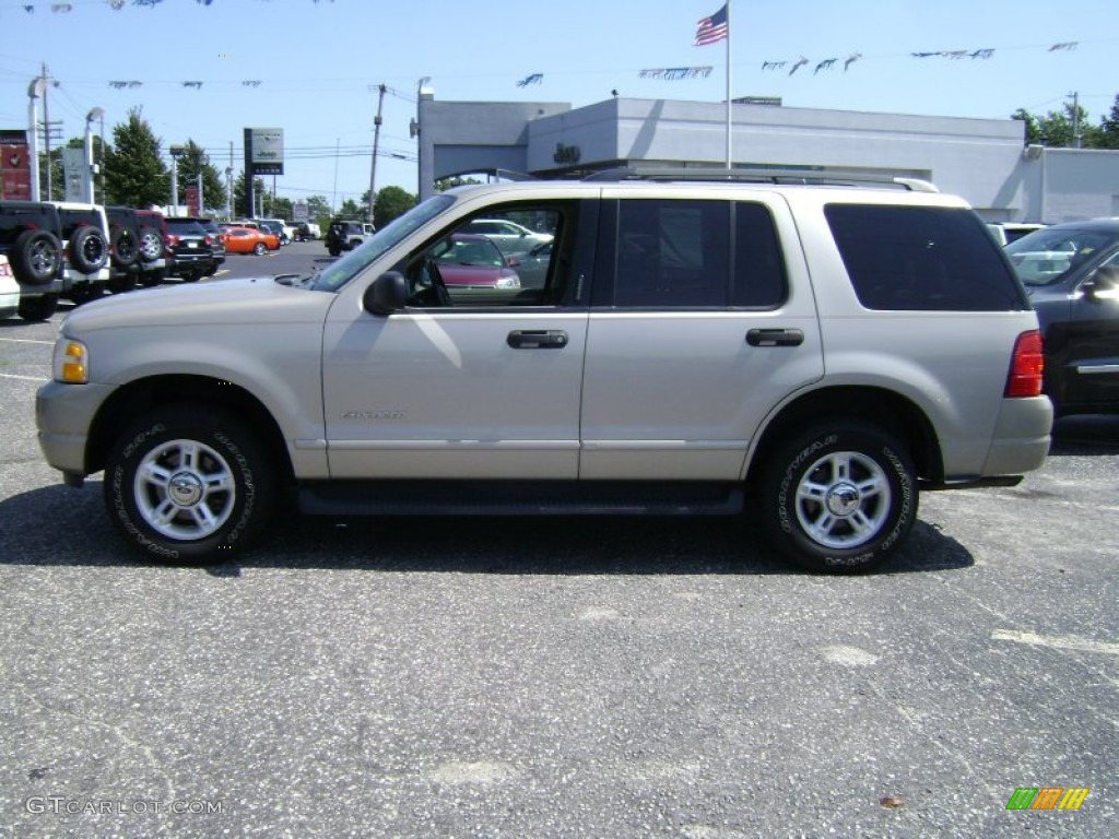 2004 Explorer XLT 4x4 - Pueblo Gold Metallic / Medium Parchment photo #9