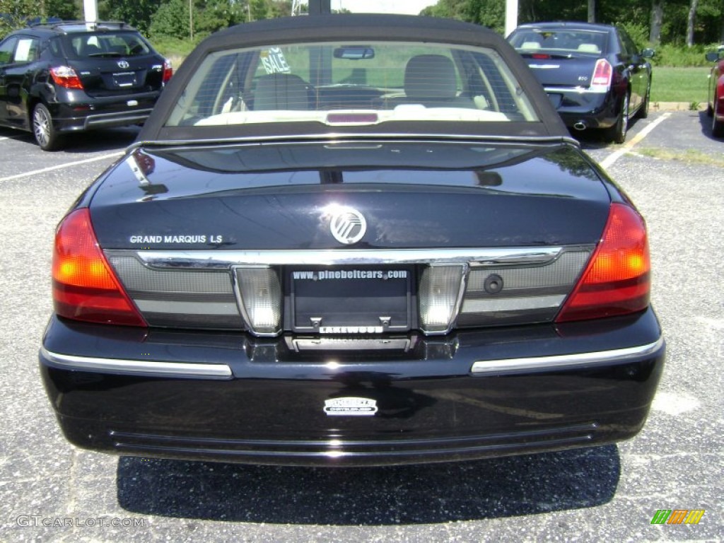 2008 Grand Marquis LS - Black Clearcoat / Light Camel photo #5