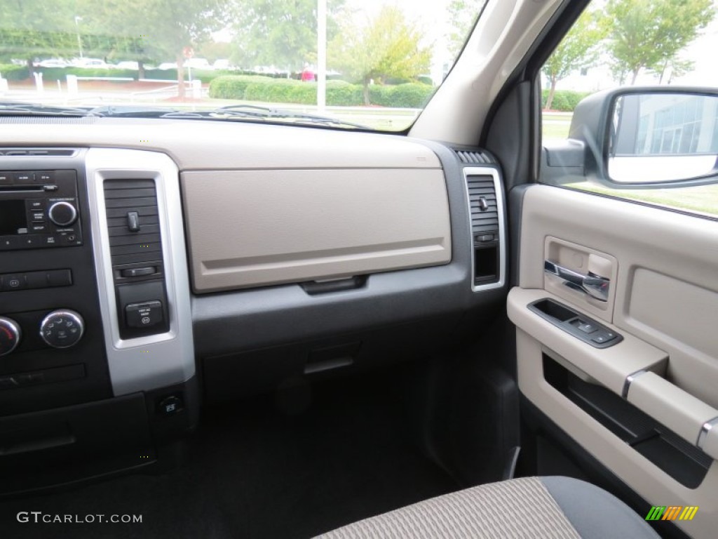 2009 Ram 1500 Big Horn Edition Crew Cab - Bright Silver Metallic / Dark Slate/Medium Graystone photo #25