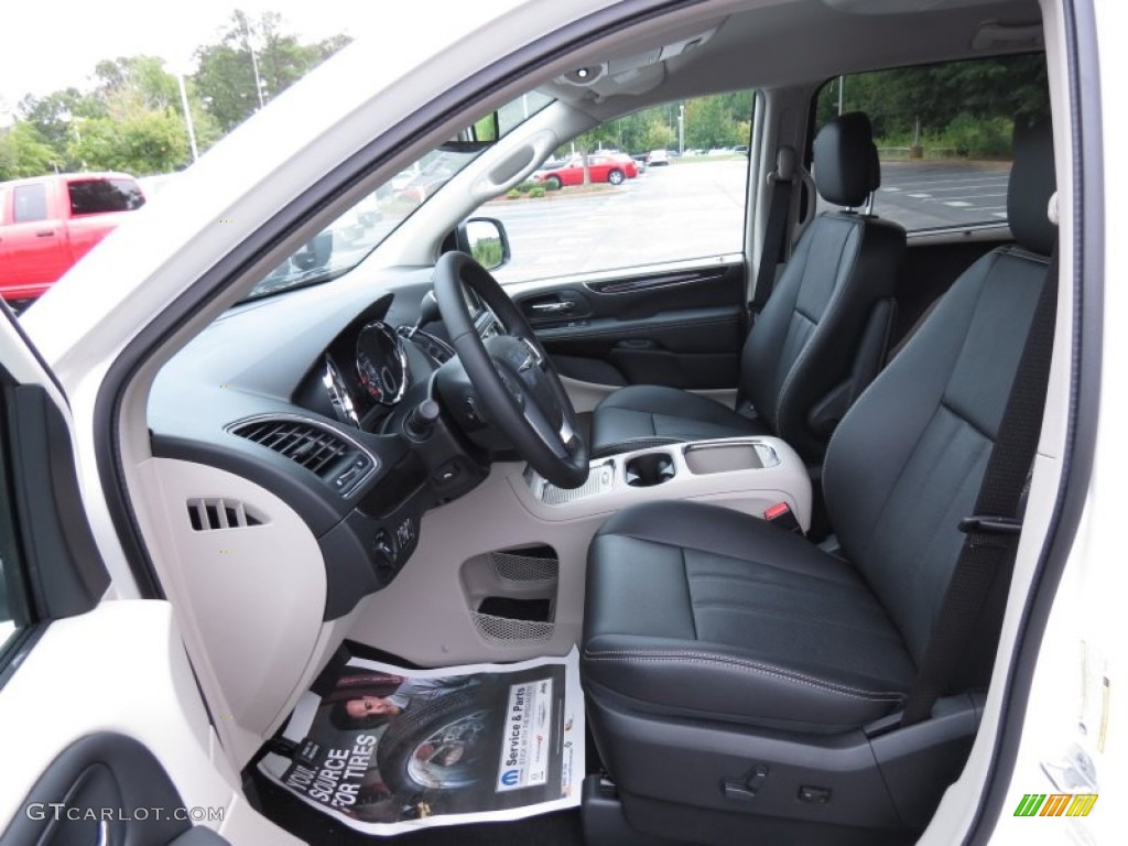 Black/Light Graystone Interior 2013 Chrysler Town & Country Touring - L Photo #70187234