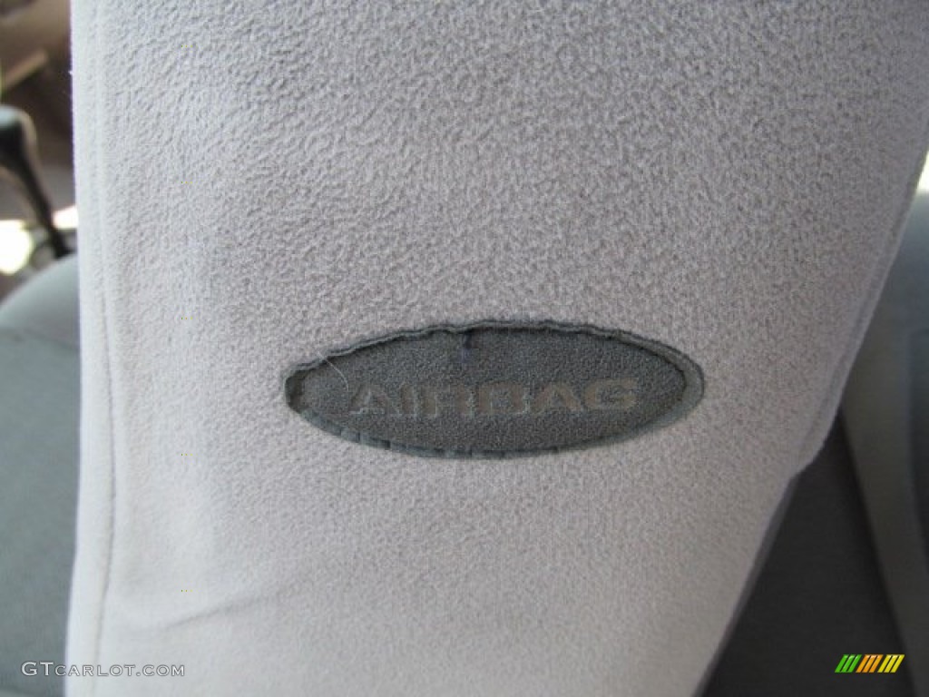 2001 Focus ZX3 Coupe - Twilight Blue Metallic / Medium Graphite Grey photo #14