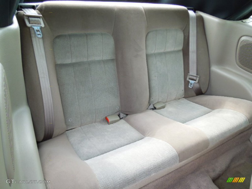 2003 Chrysler Sebring LX Convertible Rear Seat Photo #70191182