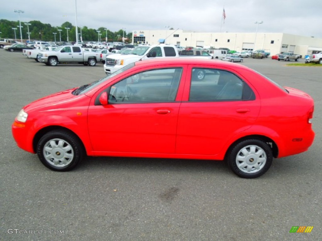 2004 Aveo LS Sedan - Victory Red / Gray photo #4
