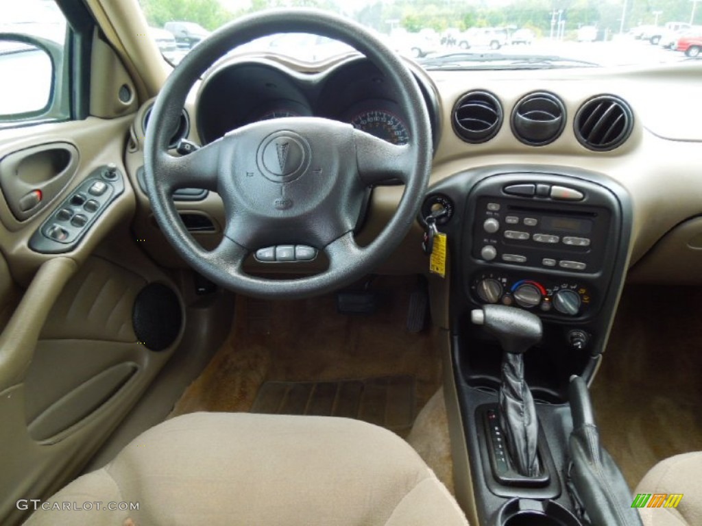 2003 Pontiac Grand Am SE Sedan Dark Taupe Dashboard Photo #70191494