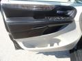 Dark Charcoal Pearl - Grand Caravan Mainstreet Photo No. 3