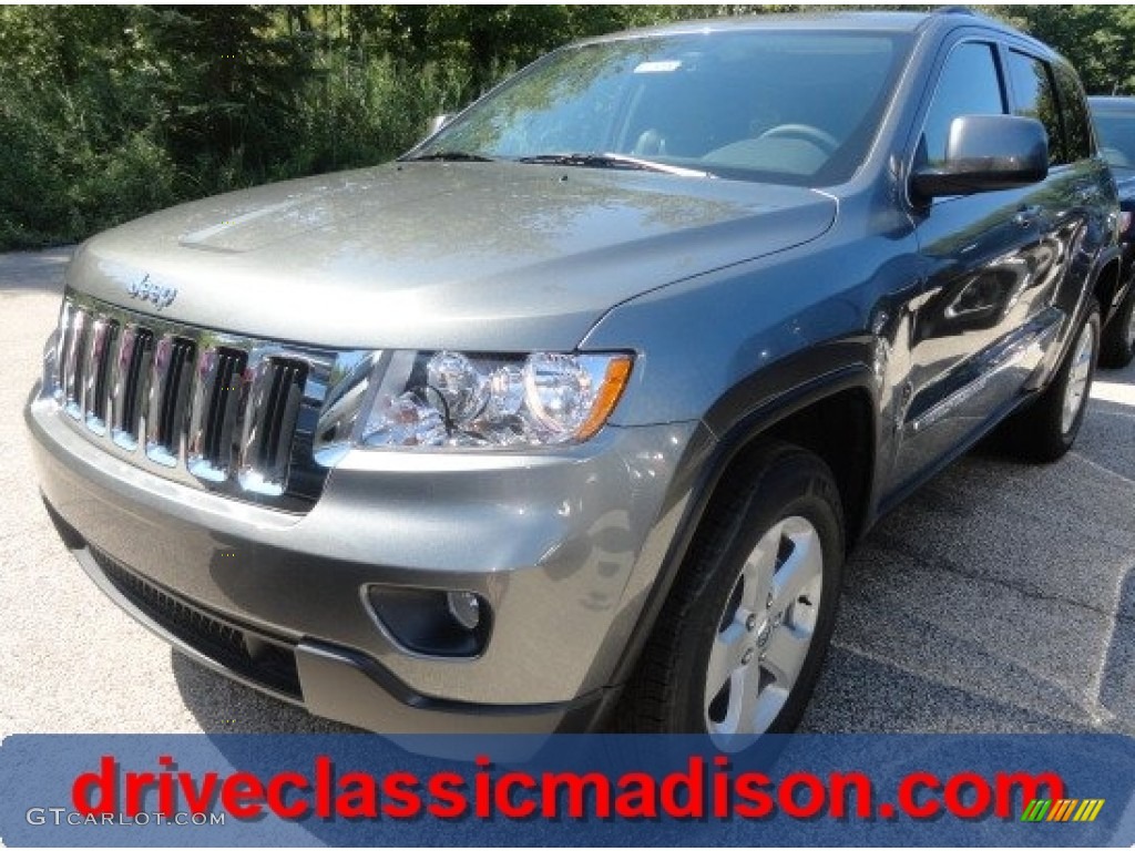 2013 Grand Cherokee Laredo X Package 4x4 - Mineral Gray Metallic / Black photo #1