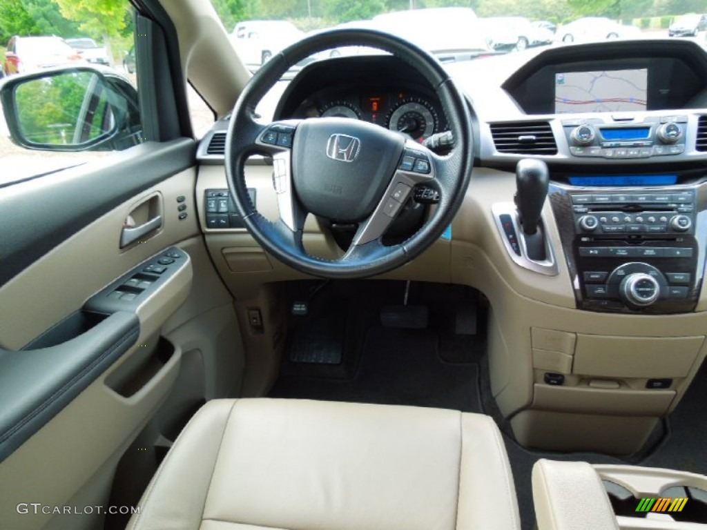 2011 Honda Odyssey Touring Dashboard Photos