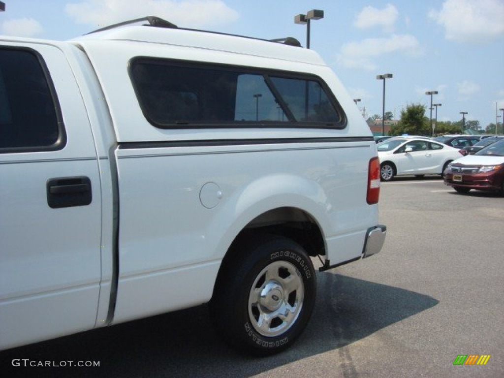 2007 F150 XLT SuperCrew - Oxford White / Medium Flint photo #26