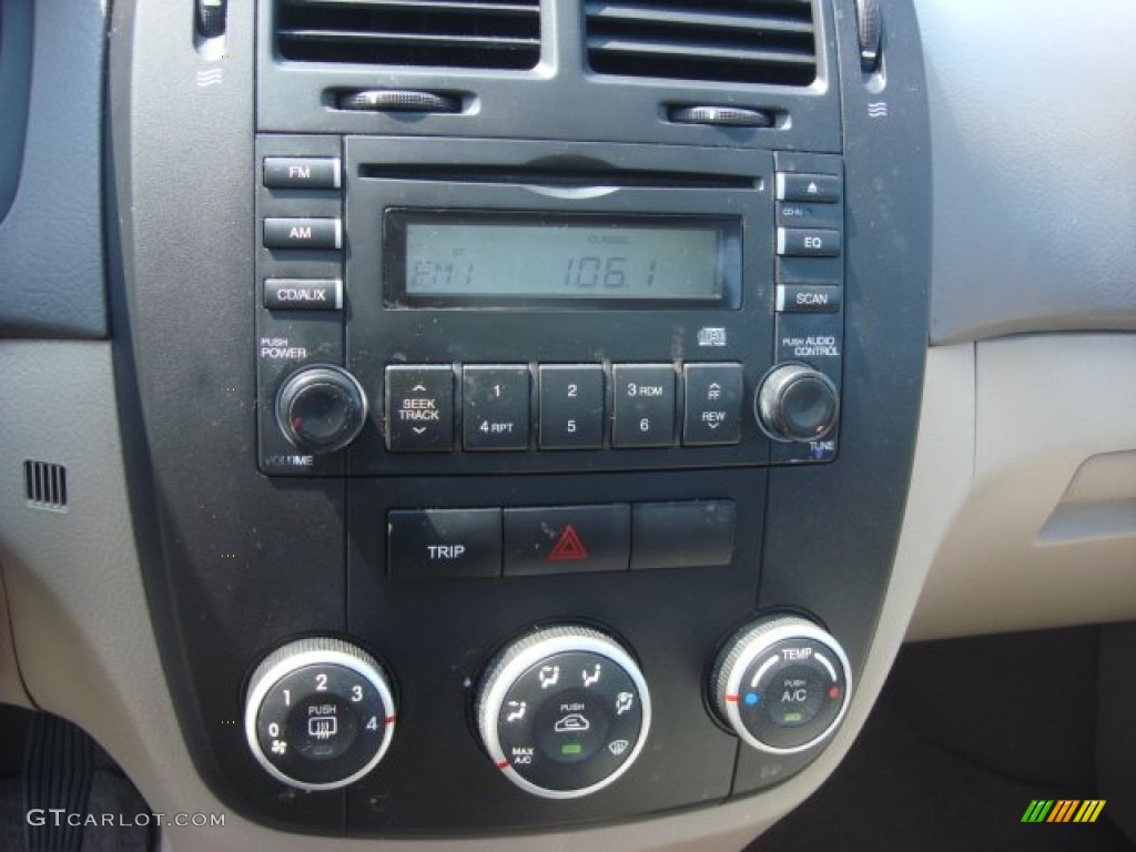 2009 Kia Spectra EX Sedan Audio System Photo #70200649