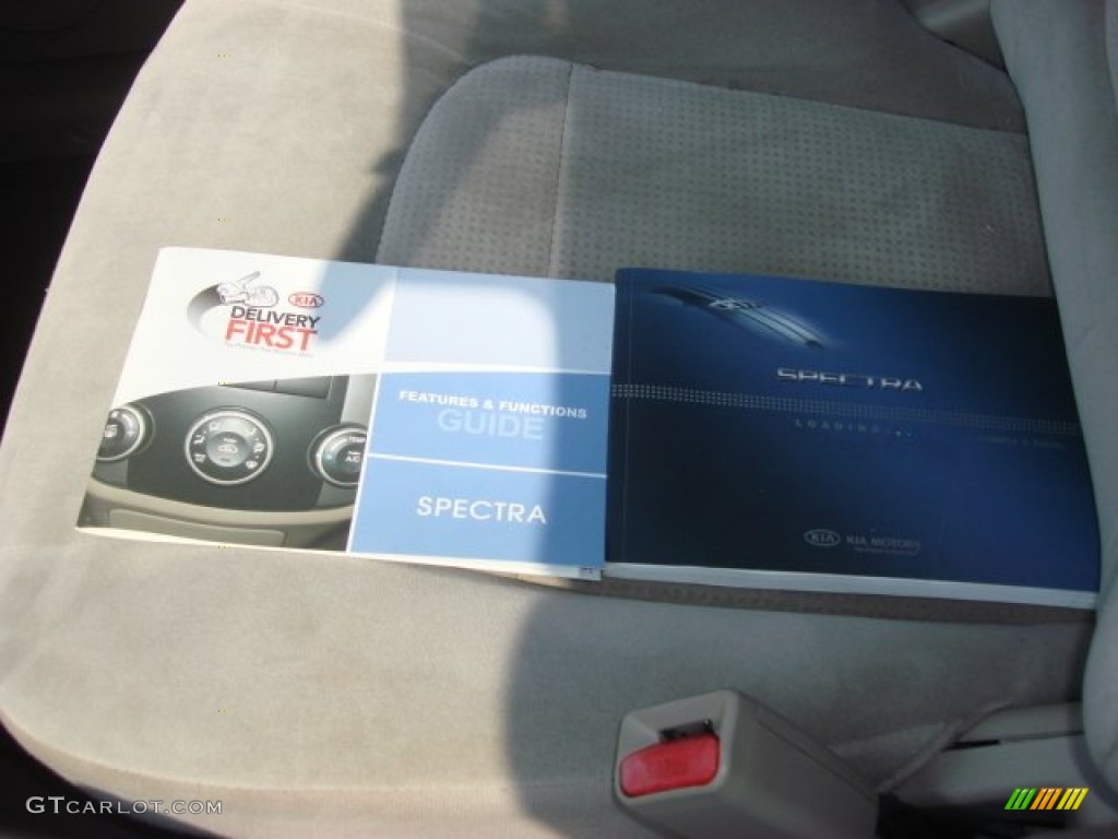 2009 Kia Spectra EX Sedan Books/Manuals Photo #70200700