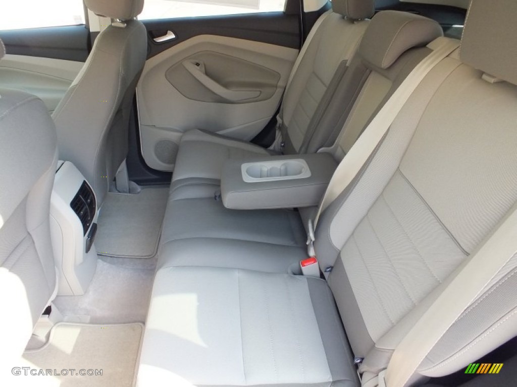 Medium Light Stone Interior 2013 Ford Escape SE 2.0L EcoBoost 4WD Photo #70201357