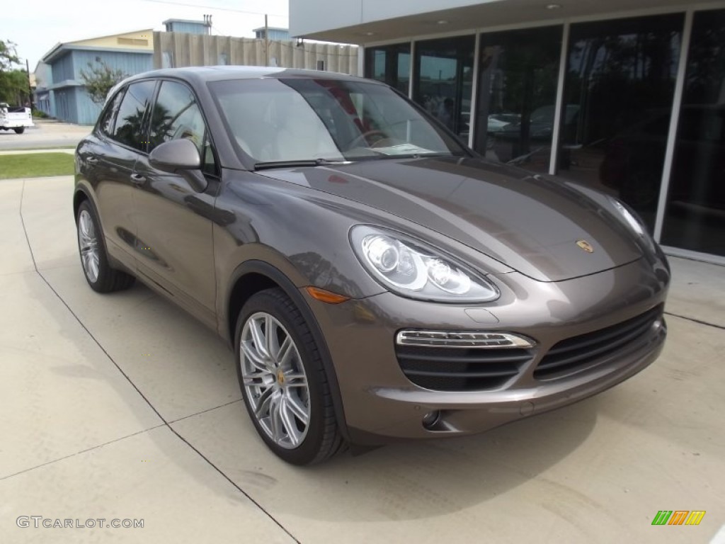 Umber Metallic 2013 Porsche Cayenne S Exterior Photo #70201567