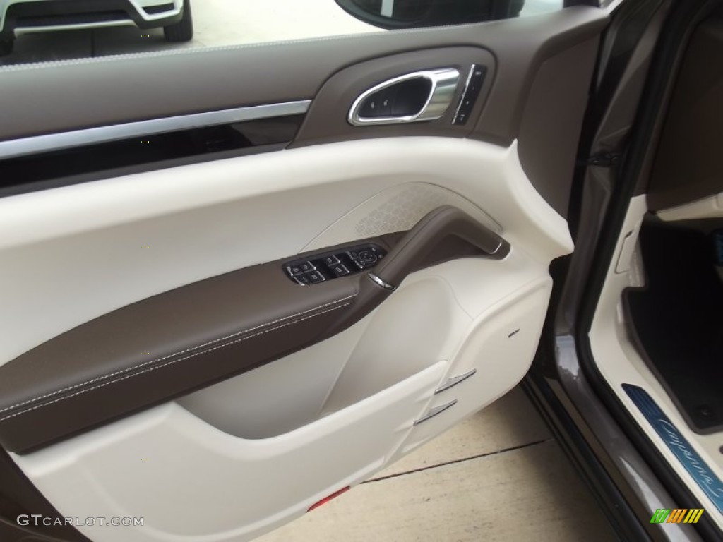 2013 Porsche Cayenne S Umber Brown/Cream Door Panel Photo #70201627