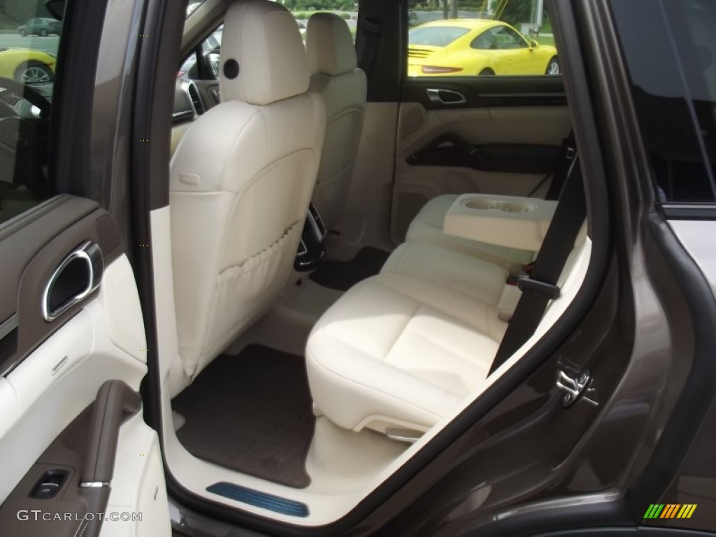 Umber Brown/Cream Interior 2013 Porsche Cayenne S Photo #70201660