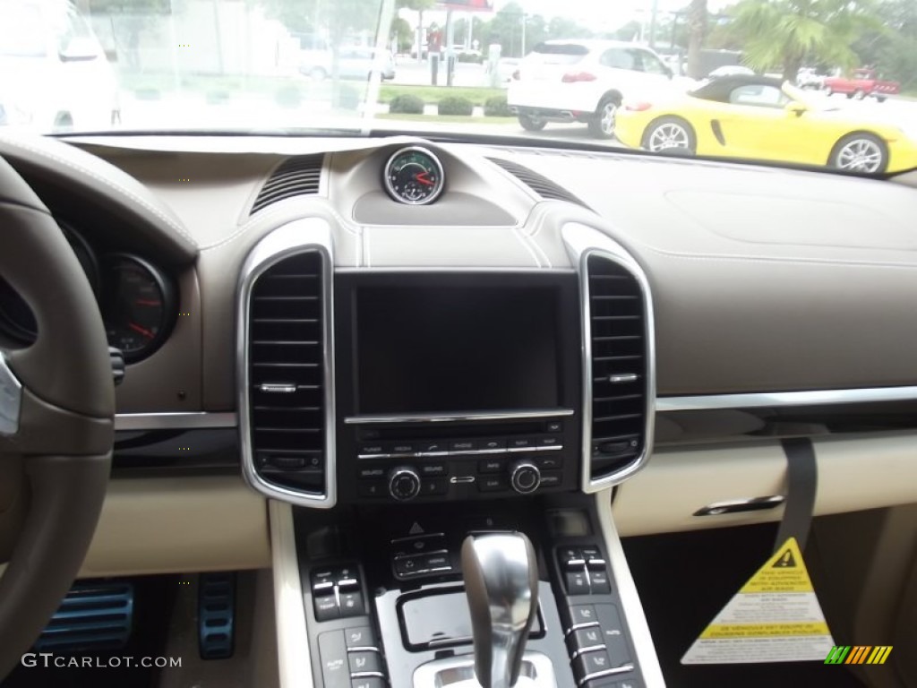 2013 Porsche Cayenne S Umber Brown/Cream Dashboard Photo #70201696