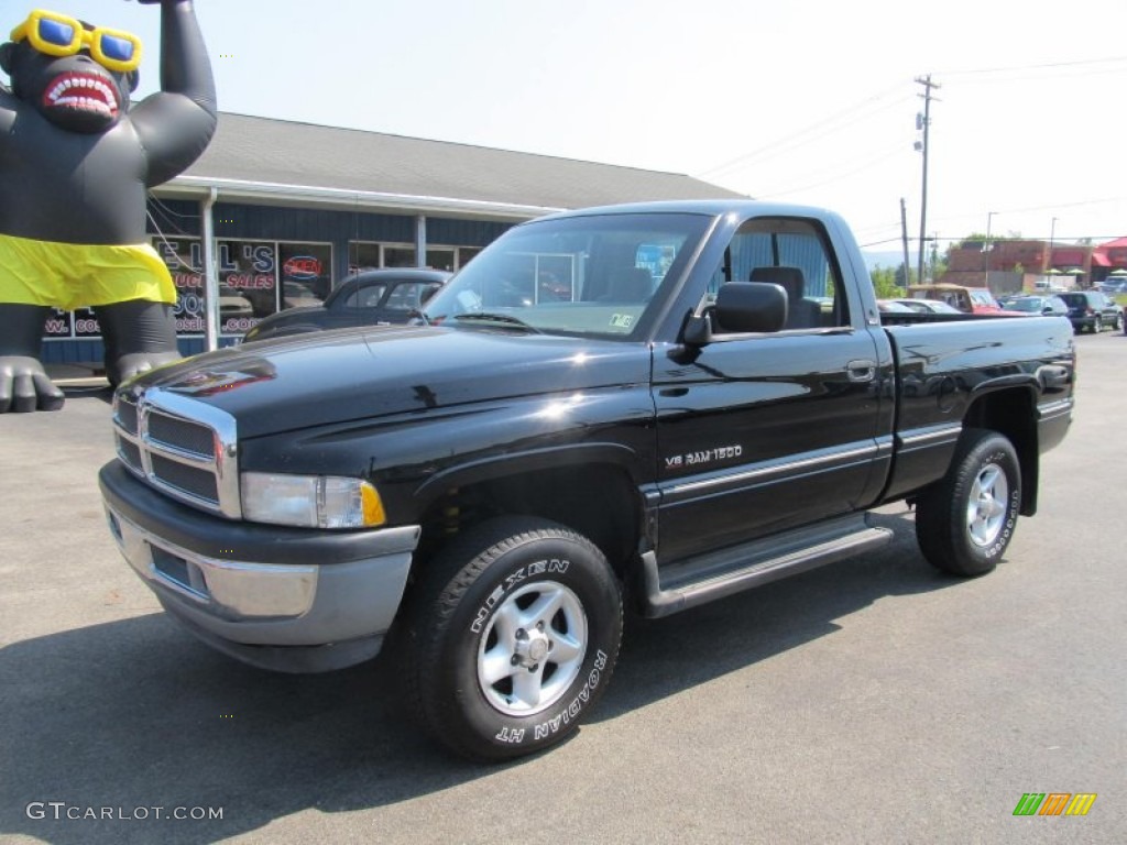 1996 Ram 1500 LT Regular Cab 4x4 - Black / Gray photo #1