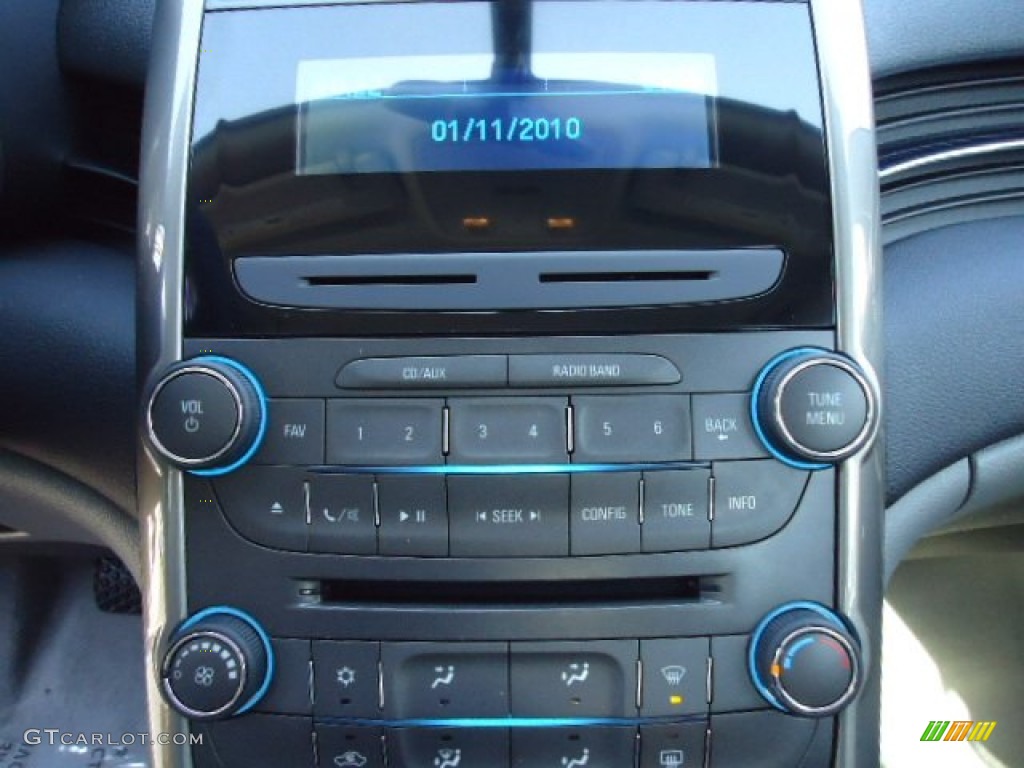 2013 Chevrolet Malibu LS Controls Photo #70206148