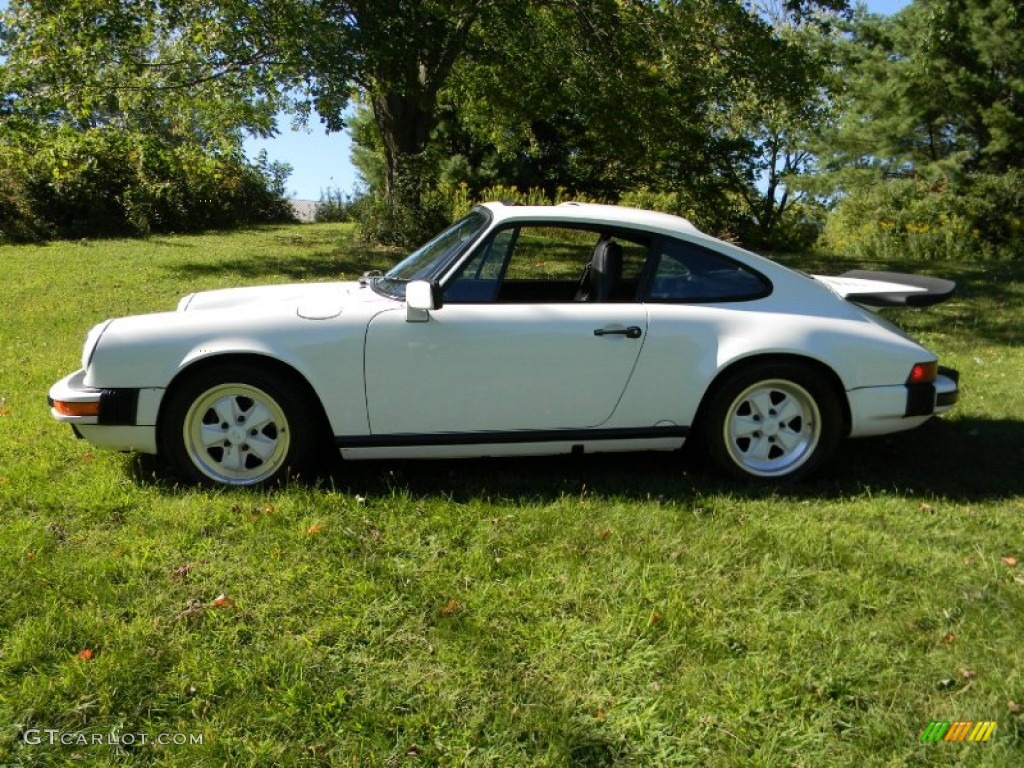 1988 911 Carrera Coupe - Grand Prix White / Black photo #3