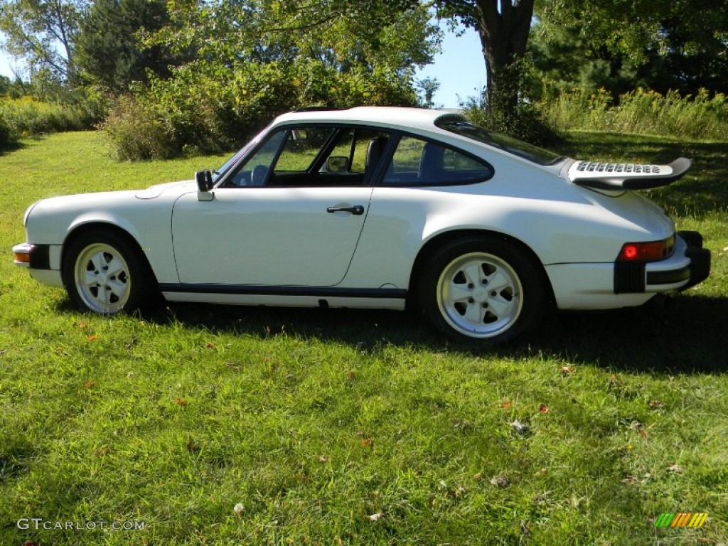 1988 911 Carrera Coupe - Grand Prix White / Black photo #4