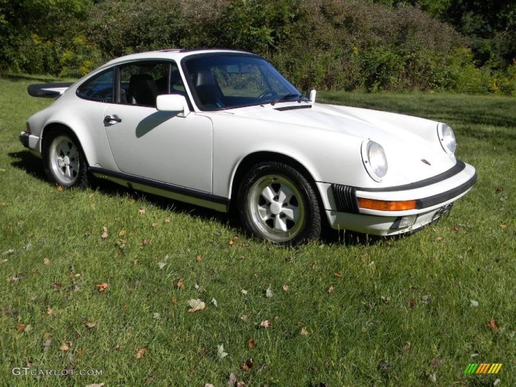 1988 911 Carrera Coupe - Grand Prix White / Black photo #12
