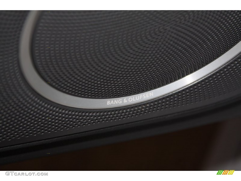 2011 Audi A5 2.0T quattro Coupe Audio System Photo #70209682