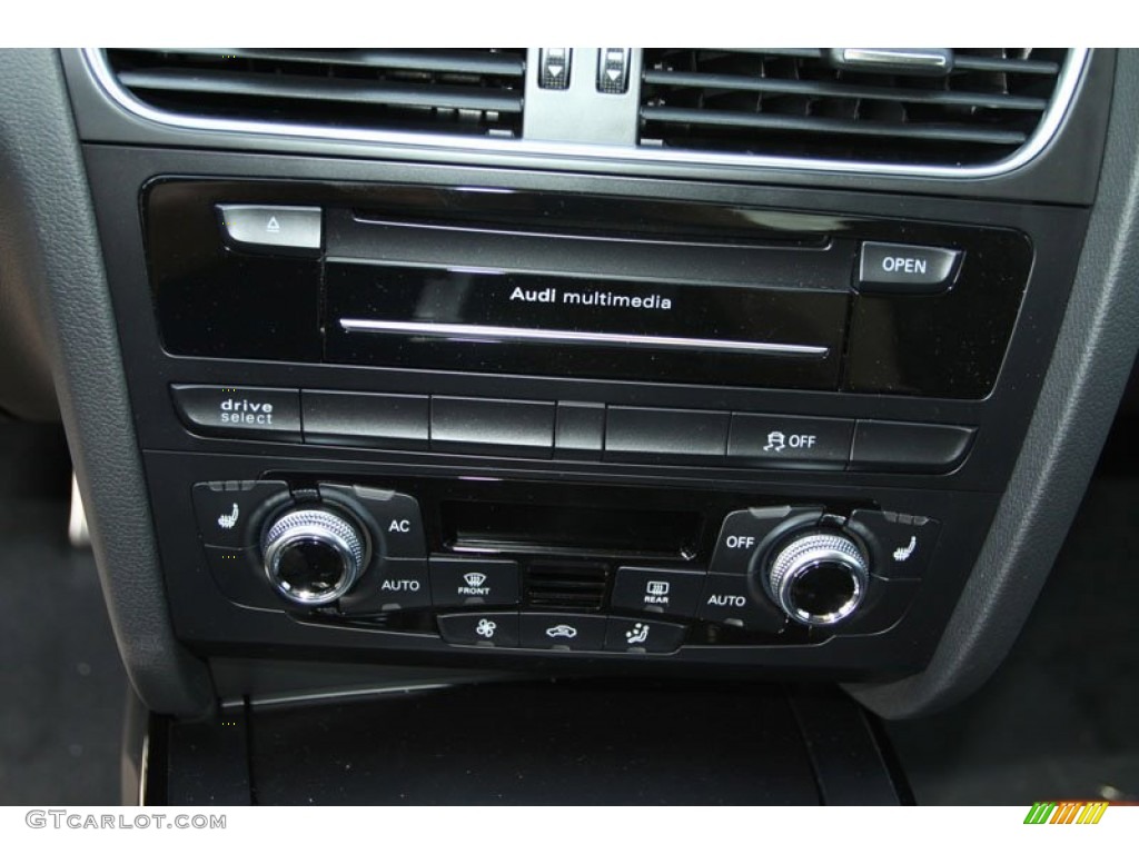 2013 Audi S5 3.0 TFSI quattro Coupe Controls Photo #70210568