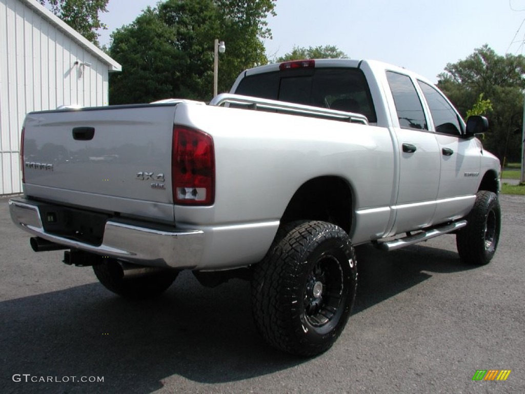 2004 Ram 1500 SLT Quad Cab 4x4 - Bright Silver Metallic / Dark Slate Gray photo #11