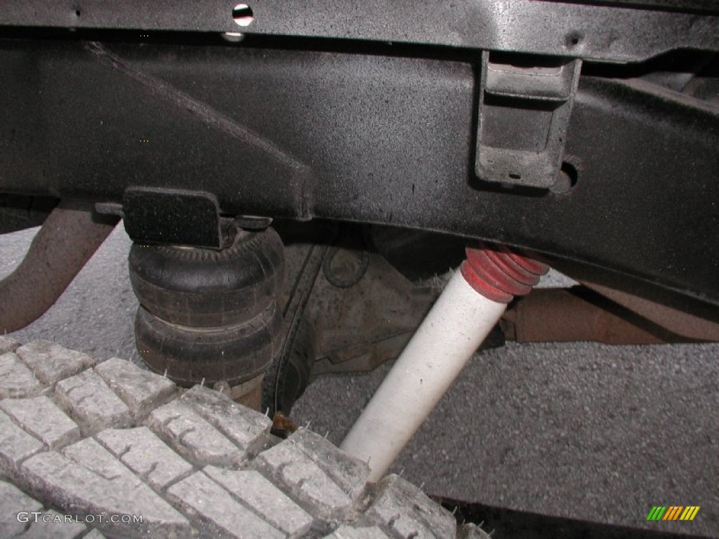 2004 Ram 1500 SLT Quad Cab 4x4 - Bright Silver Metallic / Dark Slate Gray photo #41