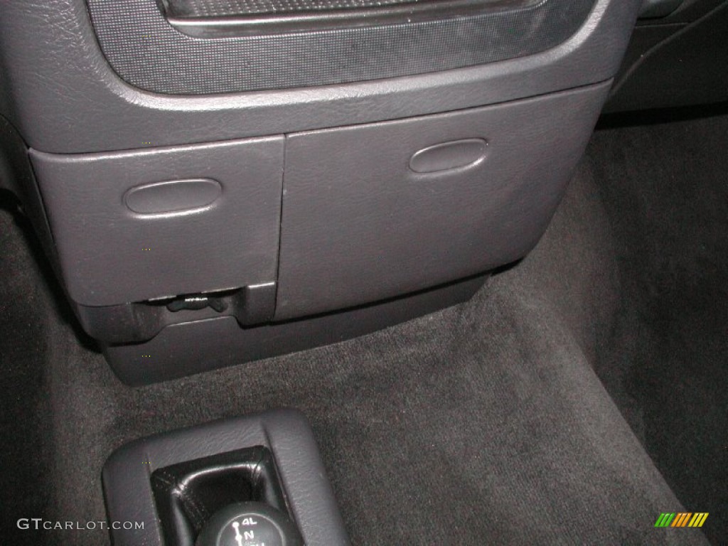 2004 Ram 1500 SLT Quad Cab 4x4 - Bright Silver Metallic / Dark Slate Gray photo #74