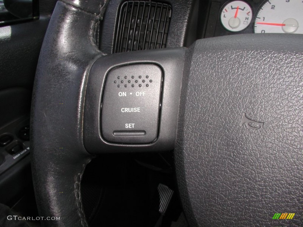 2004 Ram 1500 SLT Quad Cab 4x4 - Bright Silver Metallic / Dark Slate Gray photo #82