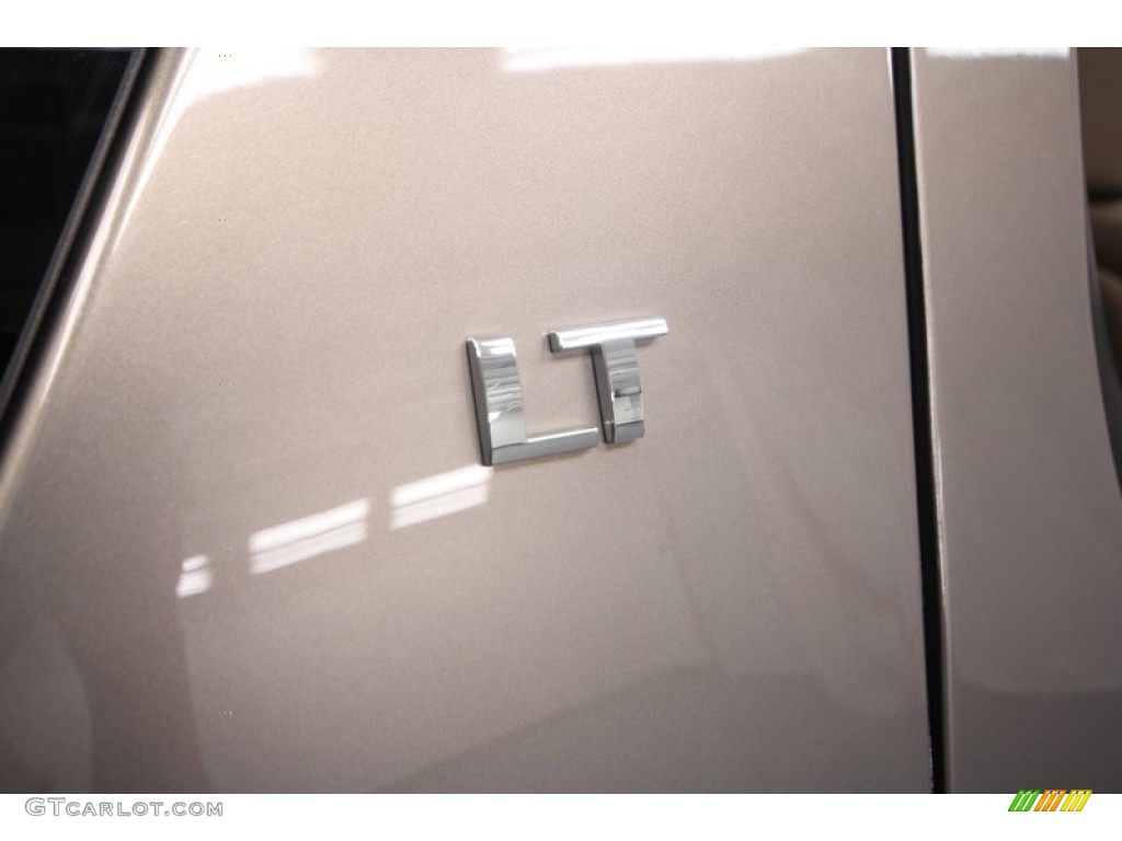 2007 Chevrolet Suburban 1500 LT Marks and Logos Photo #70214194