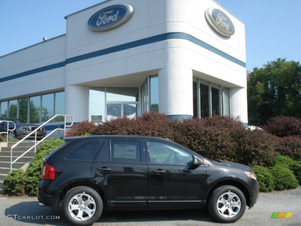 2013 Tuxedo Black Metallic Ford Edge SE AWD 70195379 Photo 15