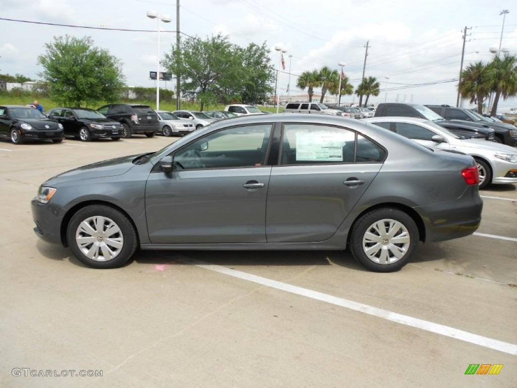 2013 Jetta SE Sedan - Platinum Gray Metallic / Titan Black photo #4
