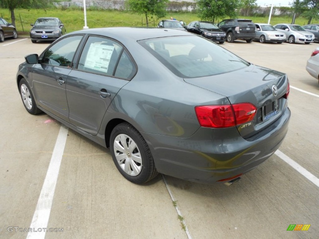 2013 Jetta SE Sedan - Platinum Gray Metallic / Titan Black photo #5