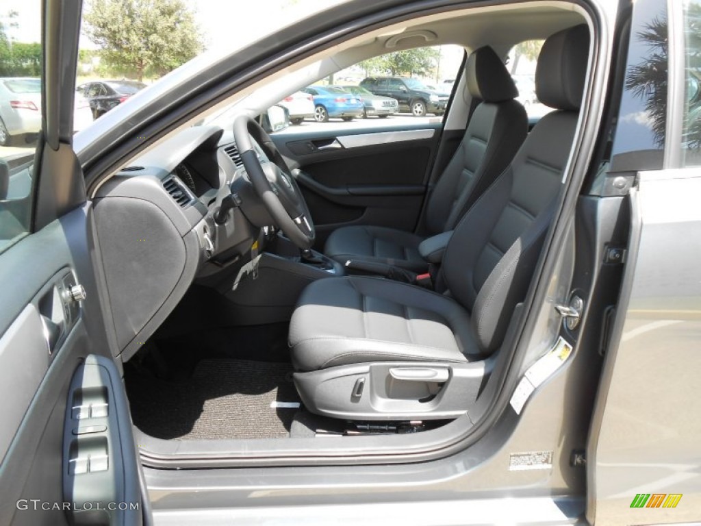 2013 Jetta SE Sedan - Platinum Gray Metallic / Titan Black photo #11