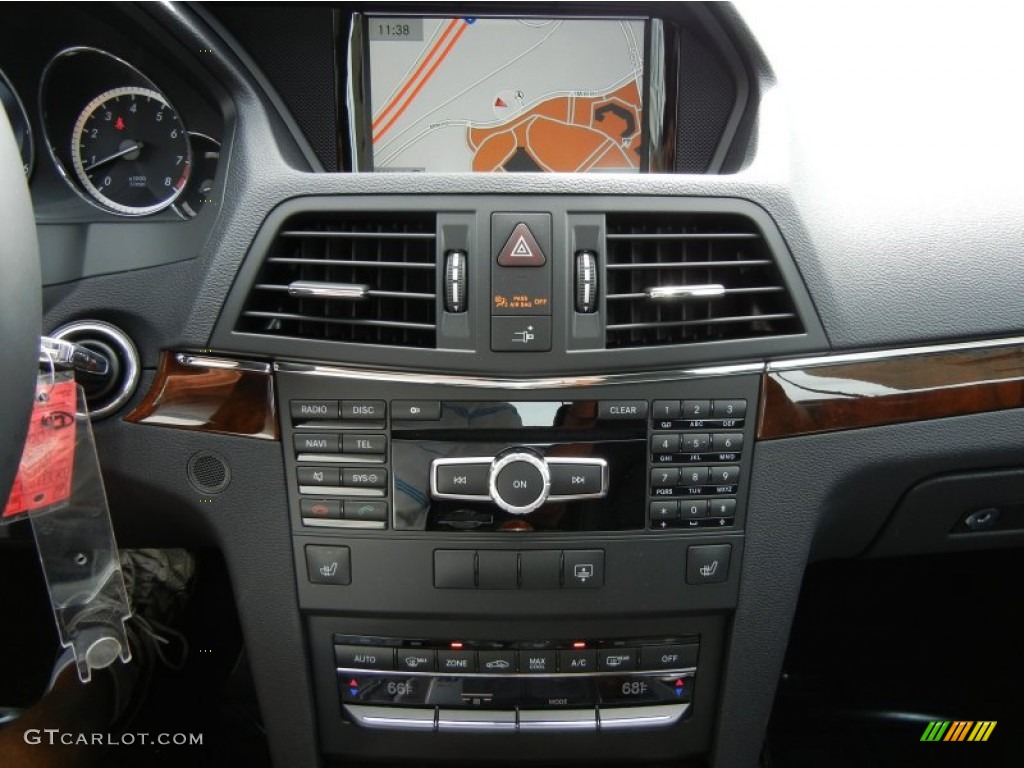 2013 Mercedes-Benz E 350 Coupe Controls Photo #70225363