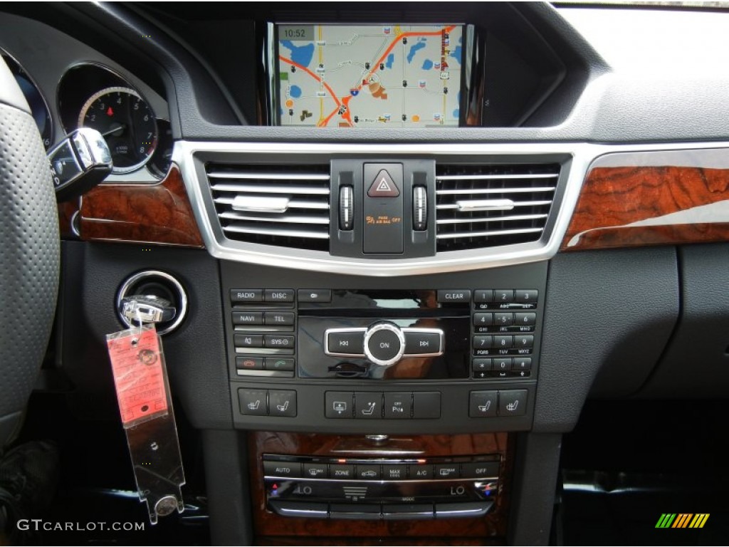 2013 Mercedes-Benz E 350 Sedan Controls Photo #70226188