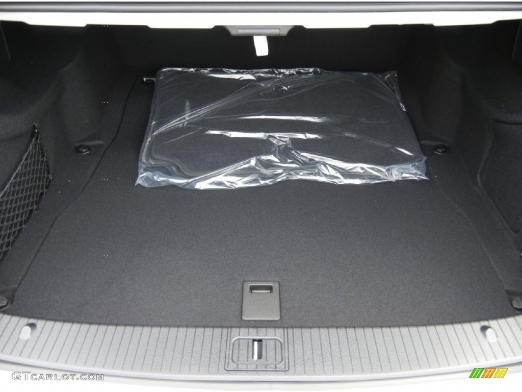 2013 Mercedes-Benz E 350 Sedan Trunk Photo #70226197