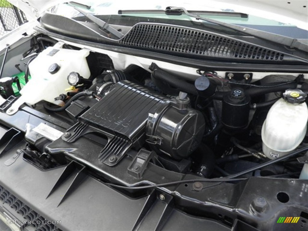 2005 Chevrolet Express 3500 Commercial Van 6.0 Liter OHV 16-Valve V8 Engine Photo #70227271