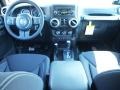 Black - Wrangler Unlimited Sahara 4x4 Photo No. 5