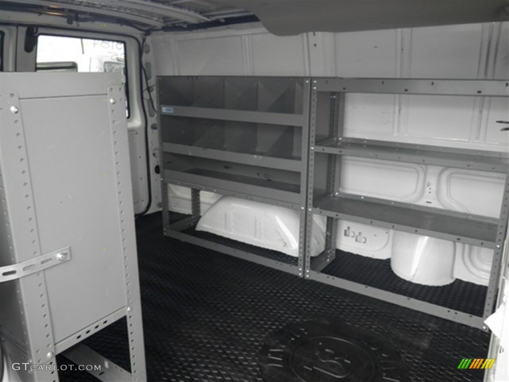 2005 Astro Cargo Van - Summit White / Medium Gray photo #22