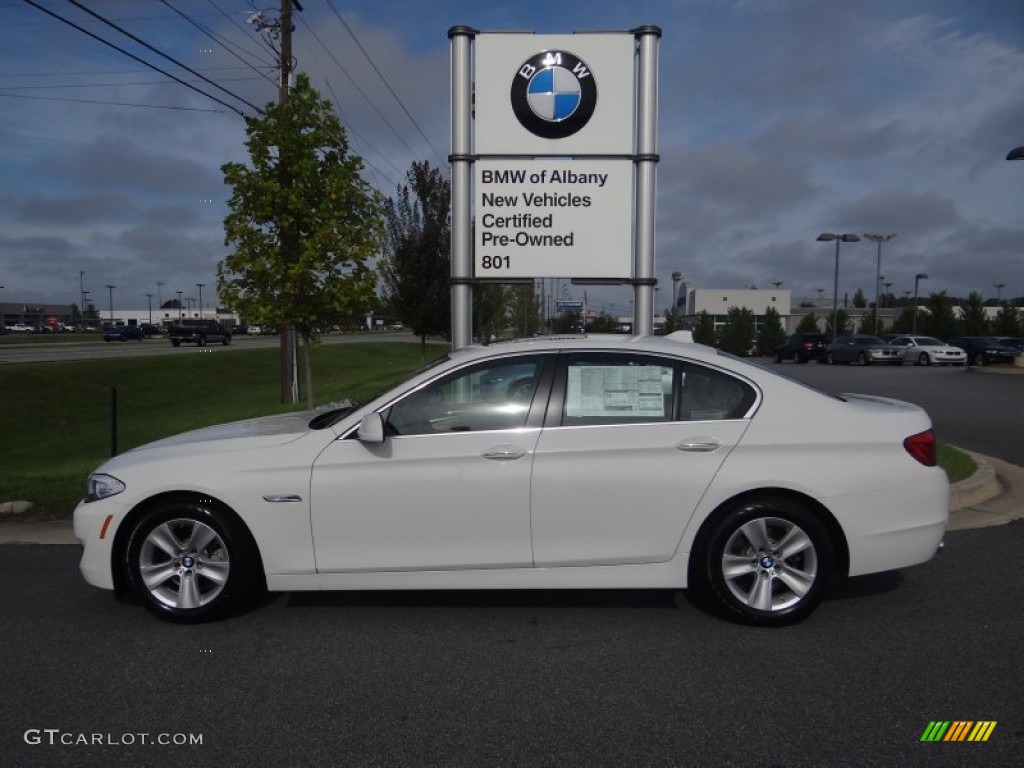 2013 5 Series 528i Sedan - Alpine White / Venetian Beige photo #1