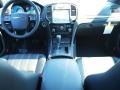 Gloss Black - 300 S V8 Photo No. 5