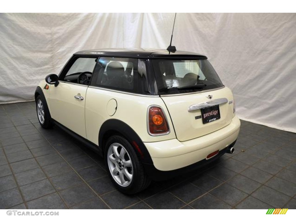 2009 Cooper Hardtop - Pepper White / Punch Carbon Black Leather photo #9
