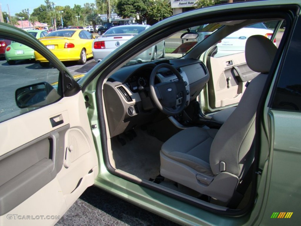 2008 Focus S Coupe - Kiwi Green / Medium Stone photo #9