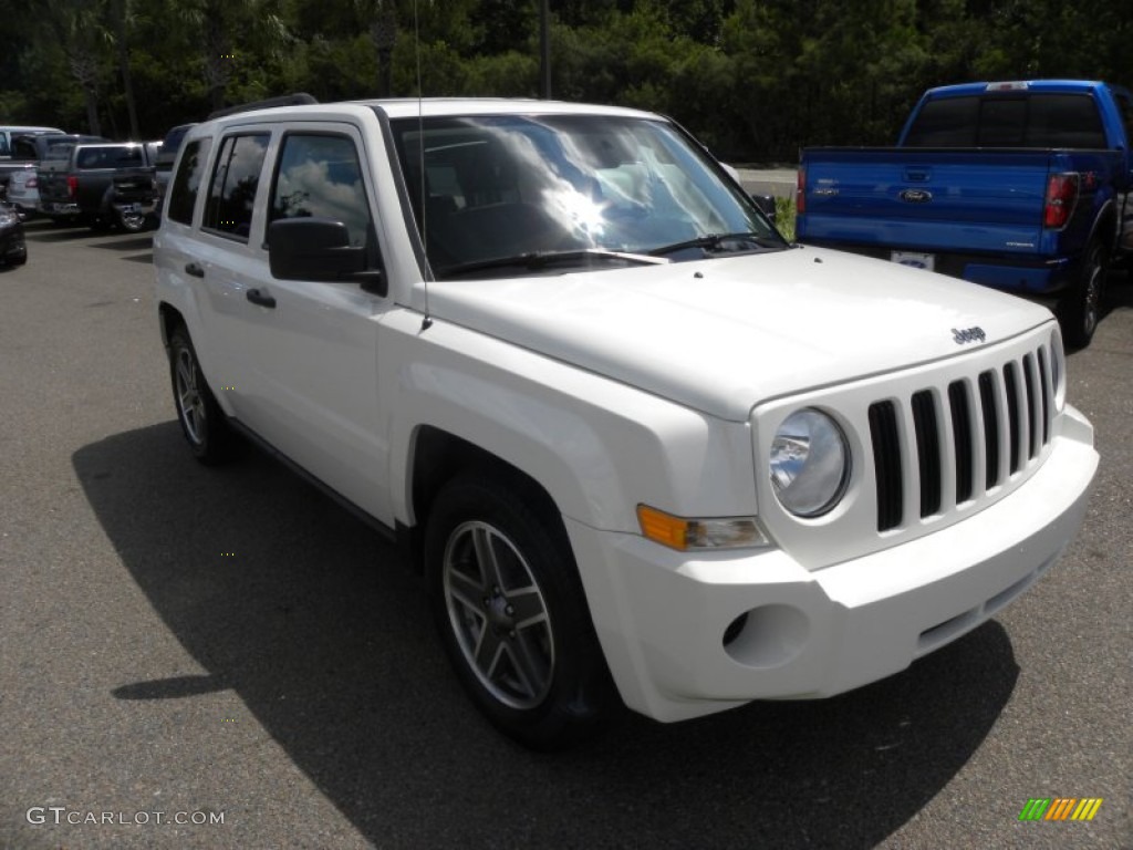 2009 Patriot Sport 4x4 - Stone White / Dark Slate Gray/Medium Slate Gray photo #1