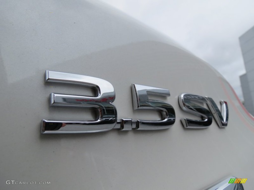 2013 Nissan Altima 3.5 SV Marks and Logos Photos