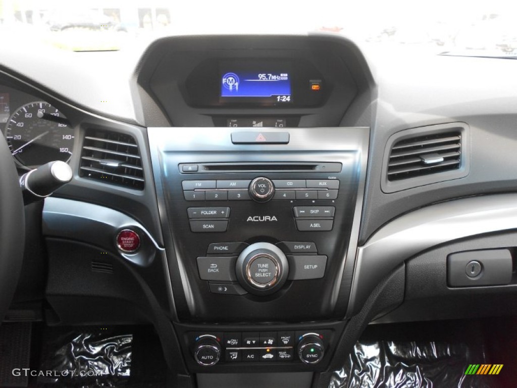 2013 Acura ILX 1.5L Hybrid Controls Photo #70234423