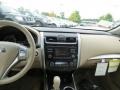 Pearl White - Altima 2.5 SV Photo No. 13